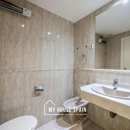 Myhousespain - Con Parking Junto A Ifema Y Barajas Madrid Exterior photo